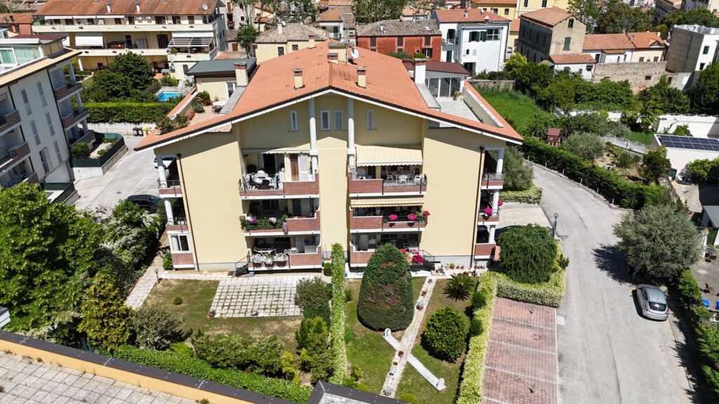 Rif. 61 – Giulianova – (Teramo)